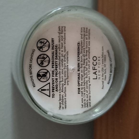 LAFCO New York Fresh Cut Gardenia Candle - Picture 2 of 4
